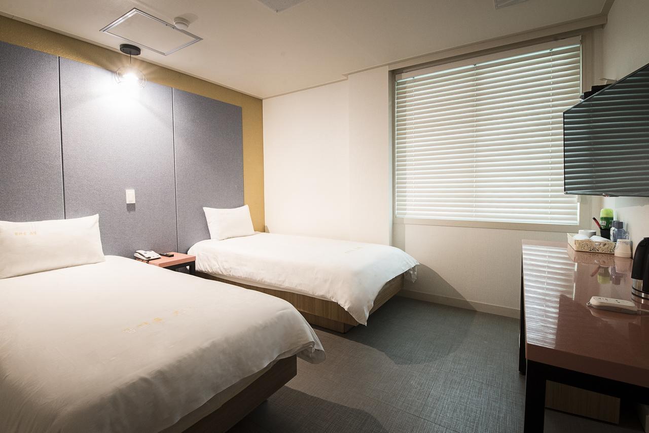 Champion Hotel Jeju Exterior foto
